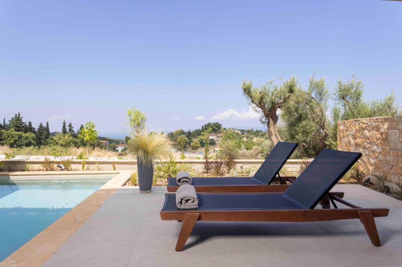 Pnoes Luxury Suites Paliouri Exterior photo