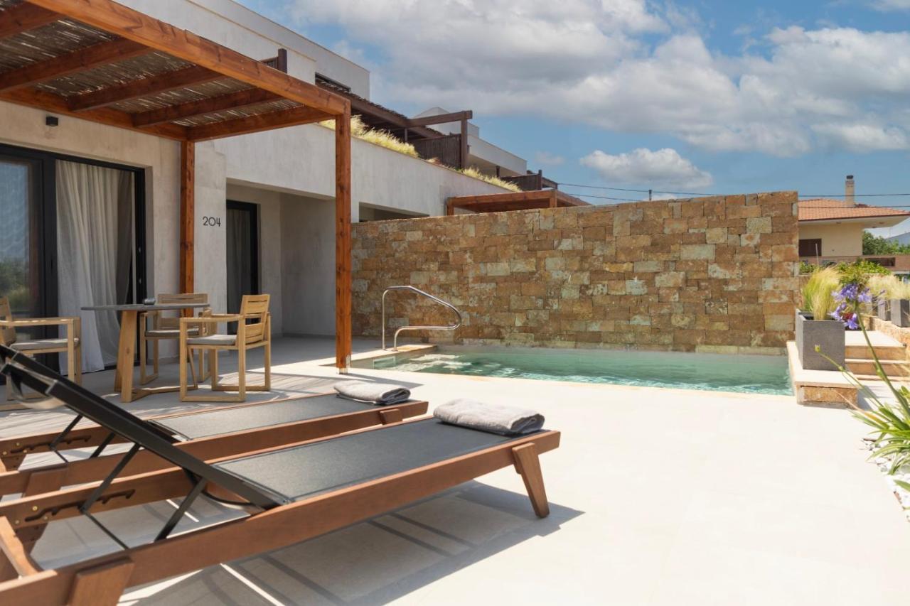 Pnoes Luxury Suites Paliouri Exterior photo