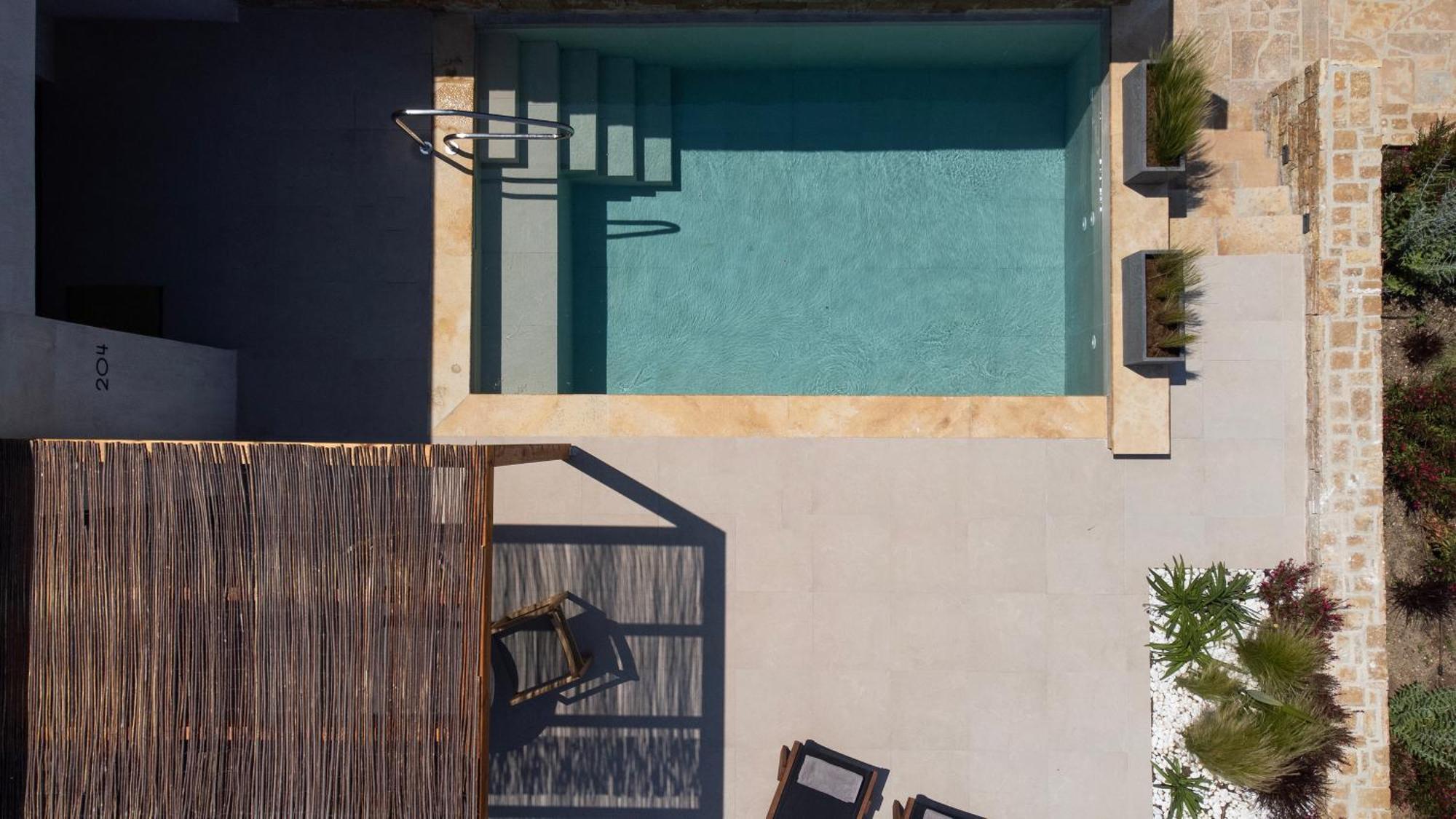 Pnoes Luxury Suites Paliouri Exterior photo