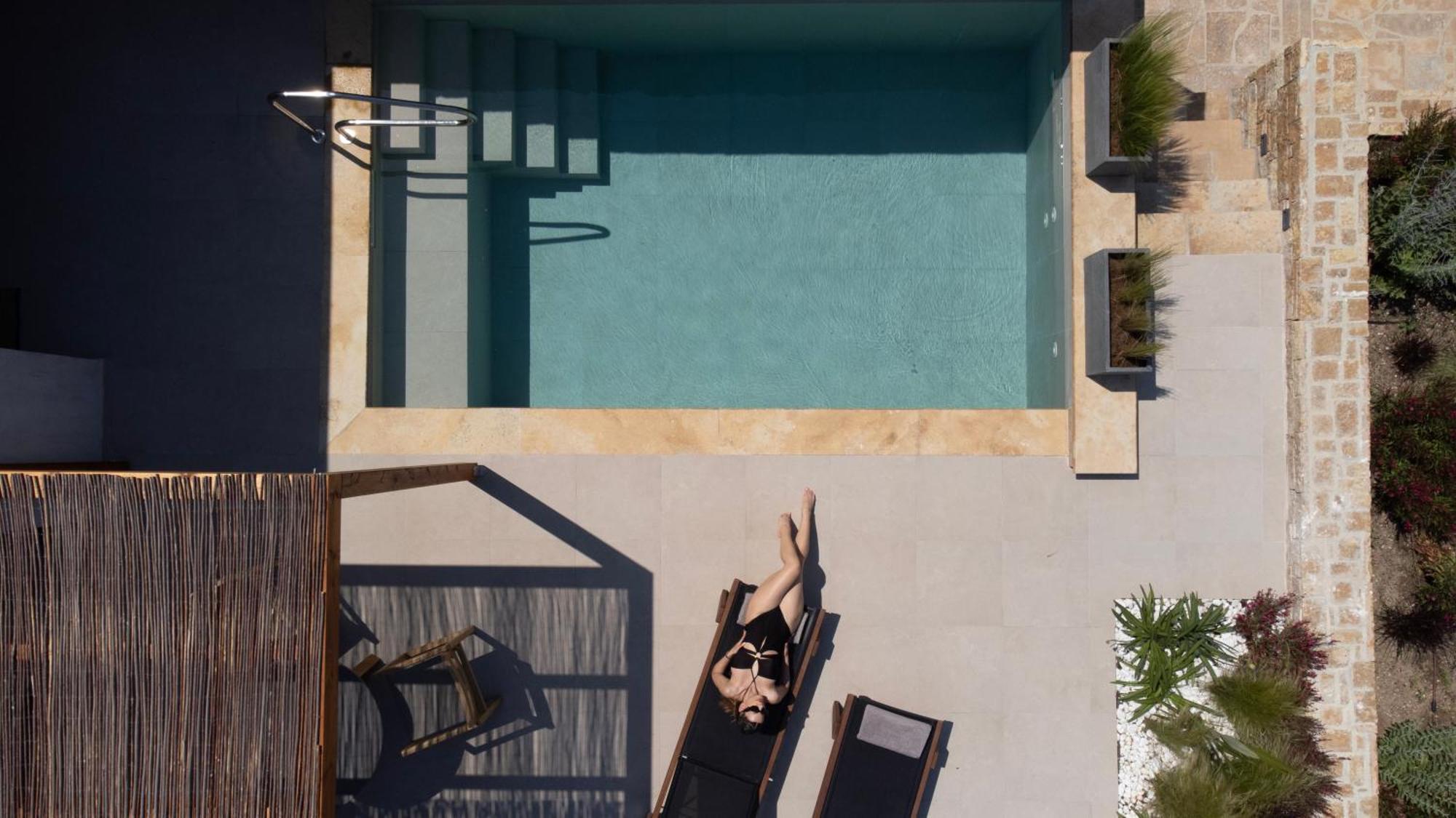 Pnoes Luxury Suites Paliouri Exterior photo